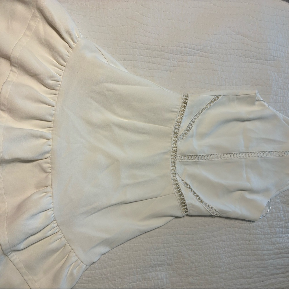 Gianni Bini white dress